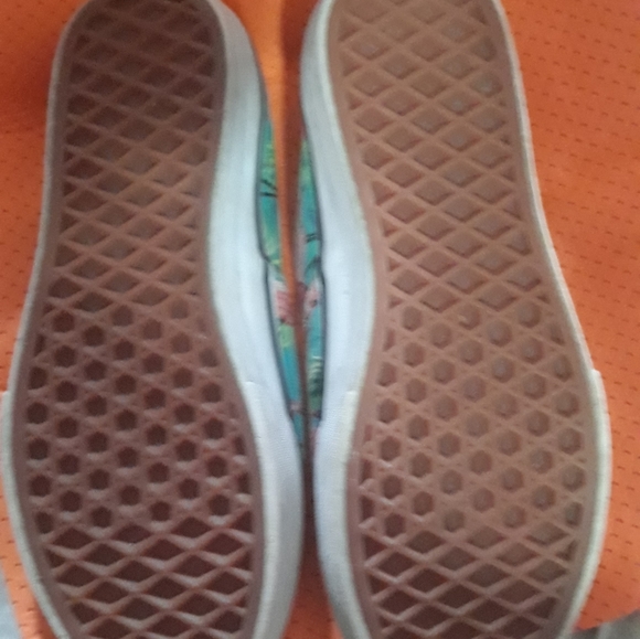 Van's size 3 kids - Picture 2 of 3